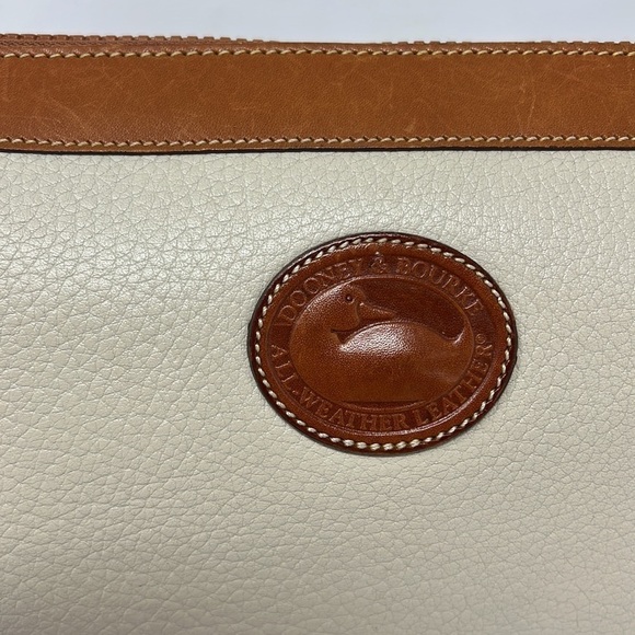 Dooney & Bourke Ivory Cream Pebble and Brown Leather Zip Crossbody Shoulder Bag - Picture 4 of 14